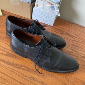 Allen Edmonds black Lambert